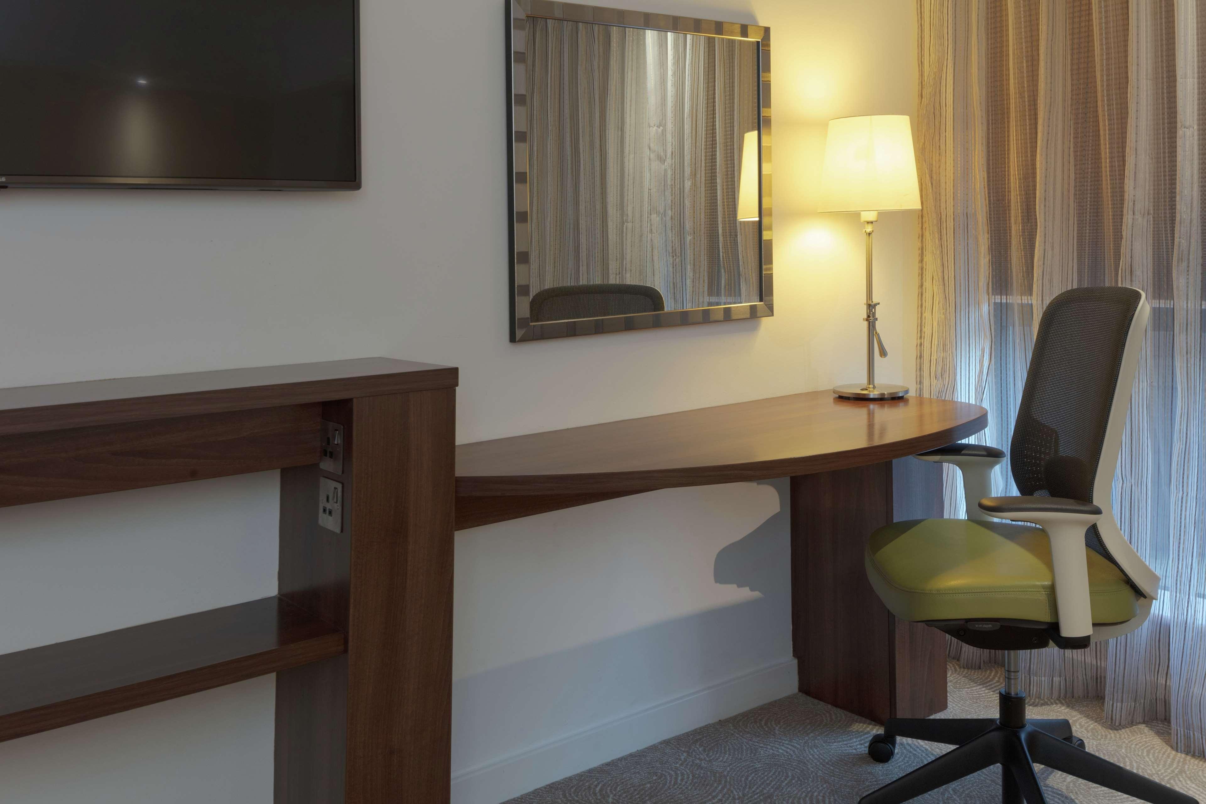 Hampton By Hilton Corby Exterior foto