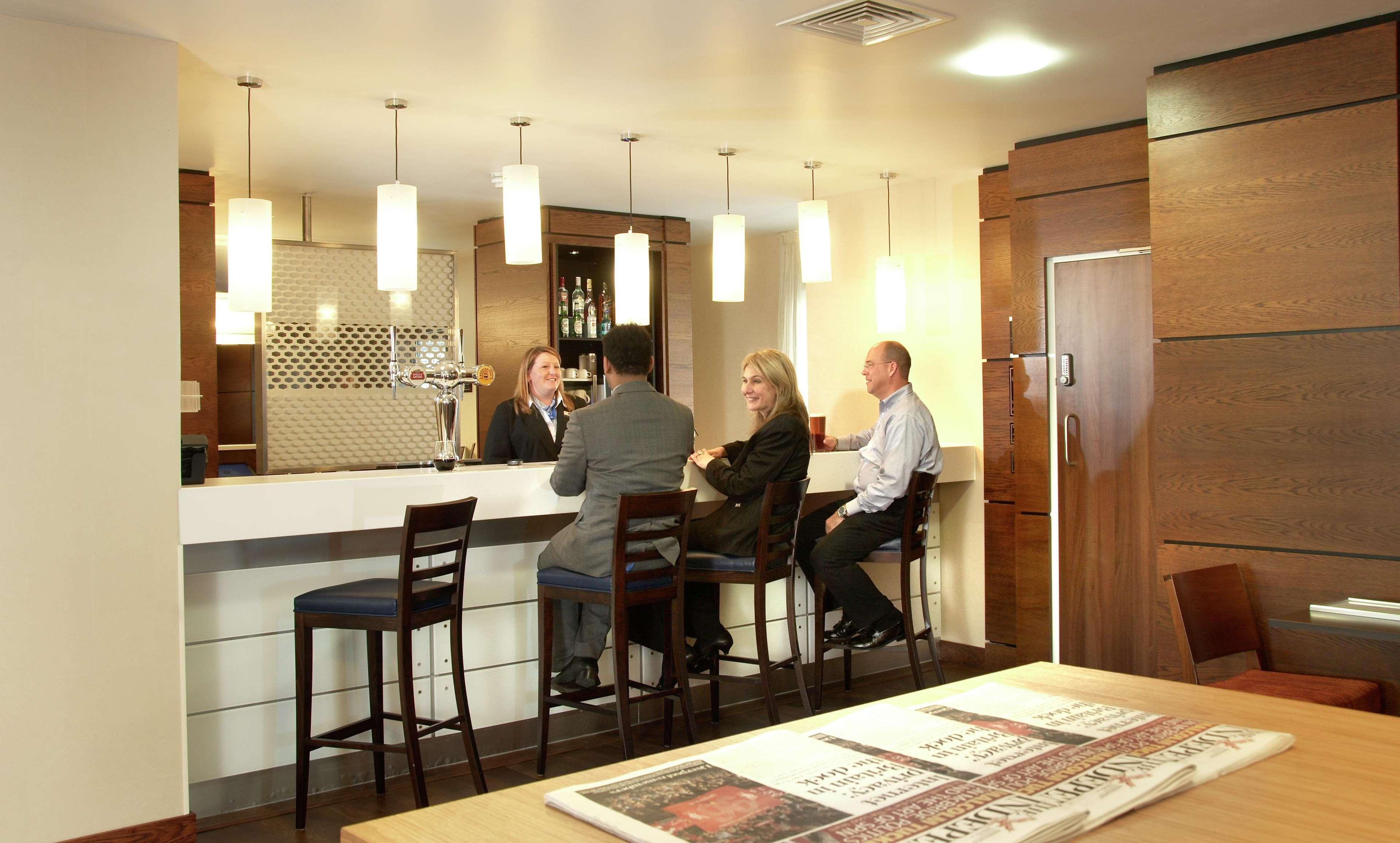 Hampton By Hilton Corby Exterior foto