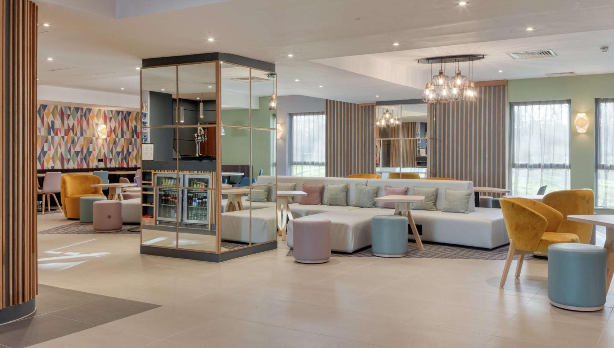 Hampton By Hilton Corby Exterior foto