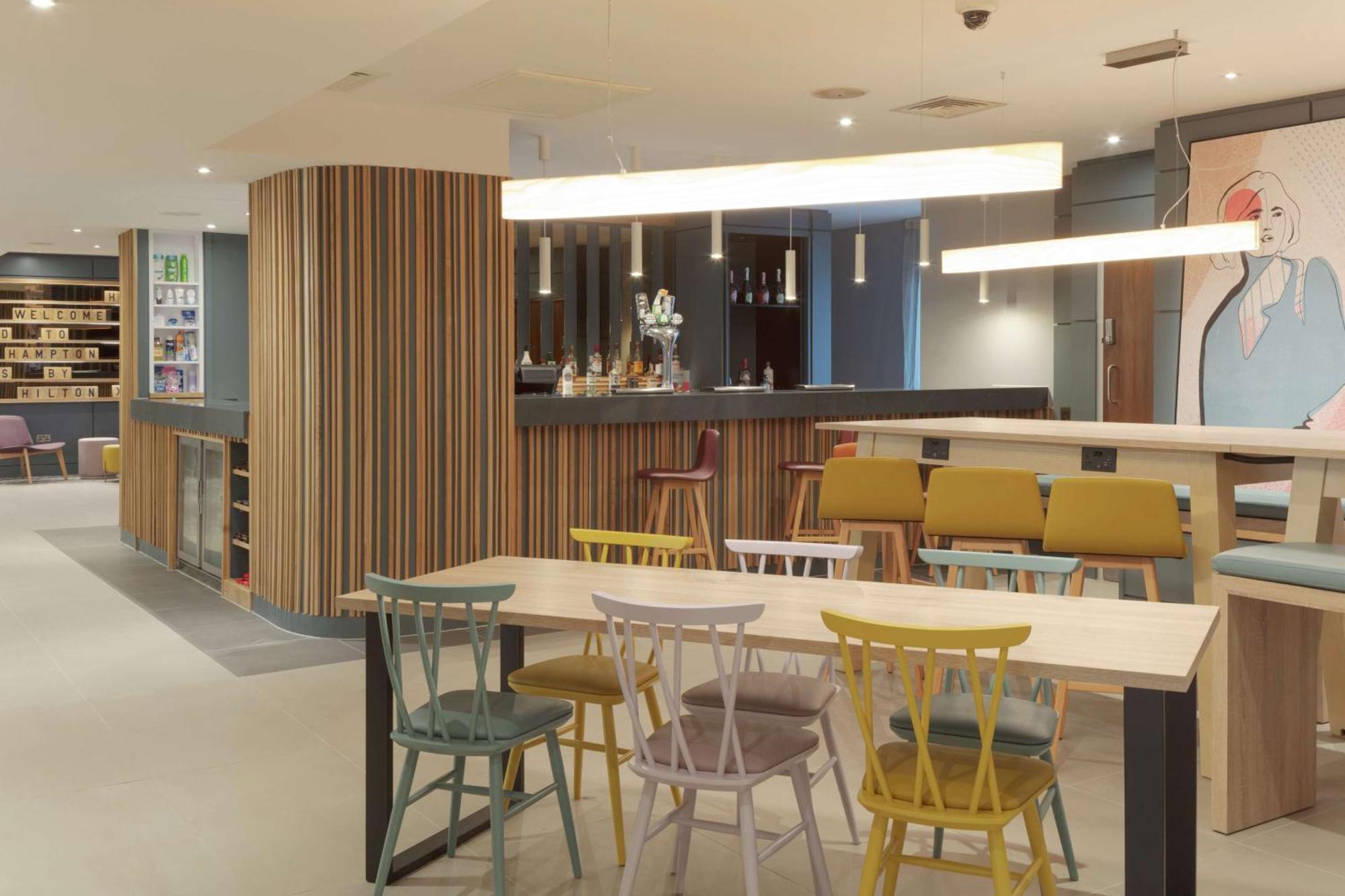 Hampton By Hilton Corby Exterior foto