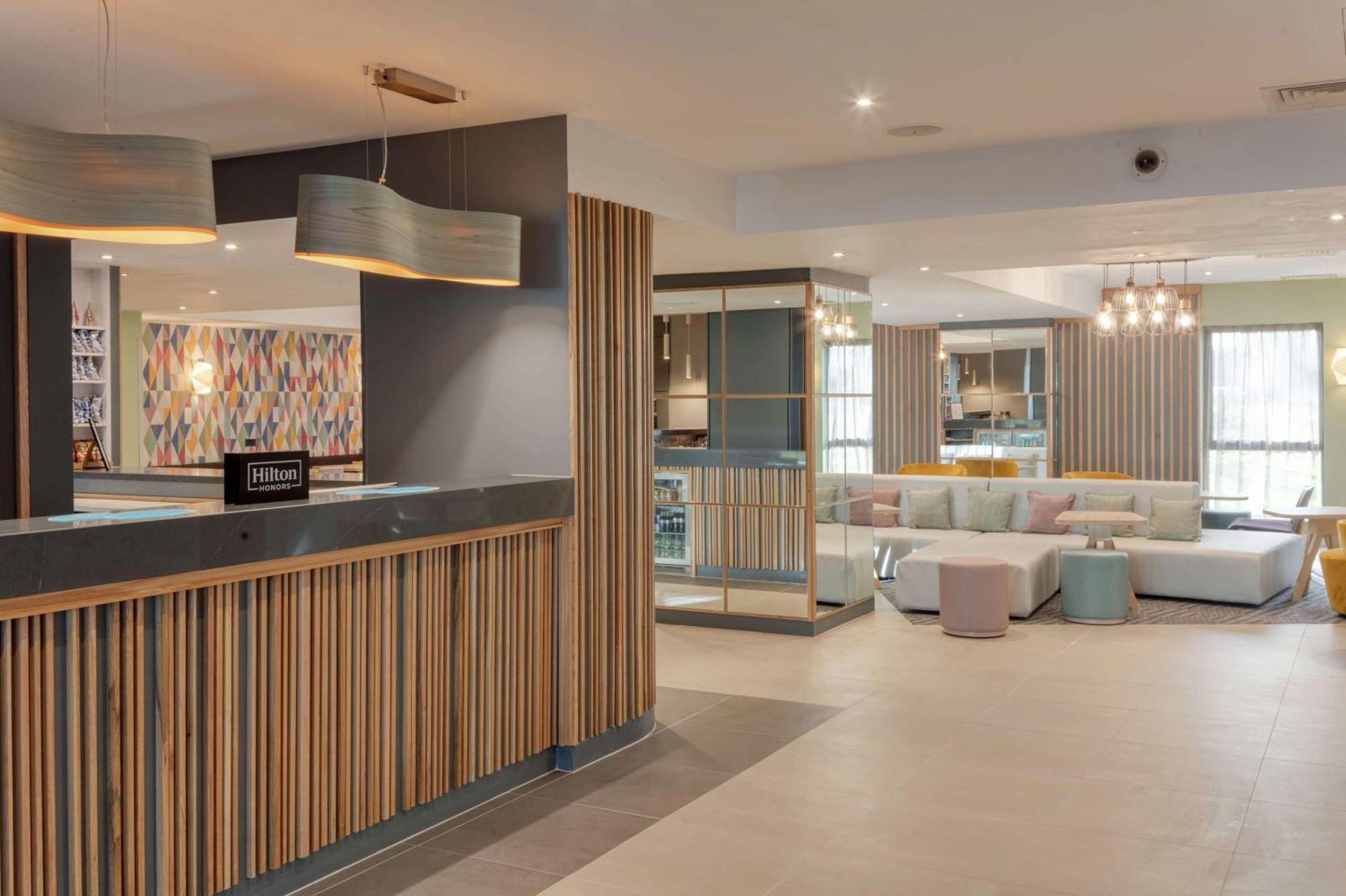Hampton By Hilton Corby Exterior foto